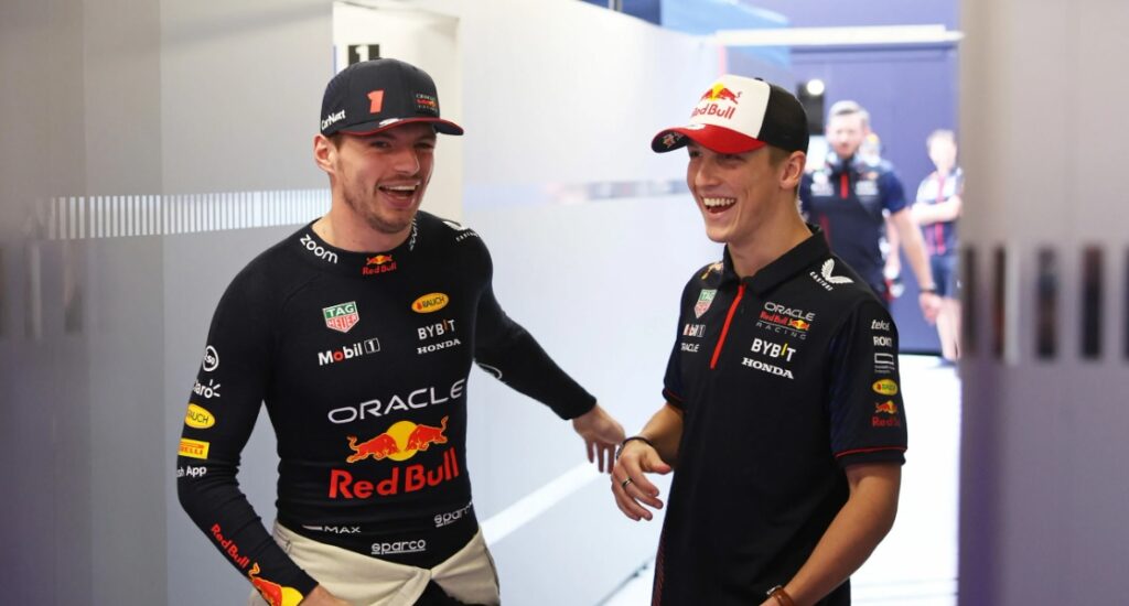 Liam Lawson y Max Verstappen.