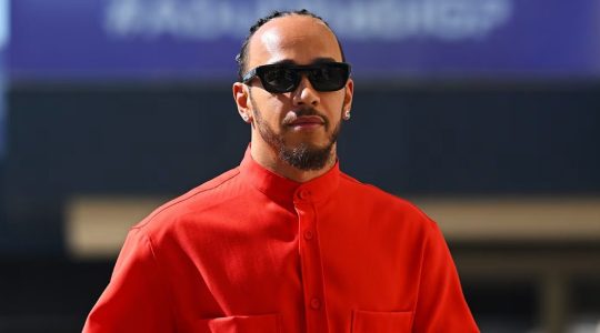 Lewis-Ferrari-Adaptacion Lewis-Ferrari-Adaptacion