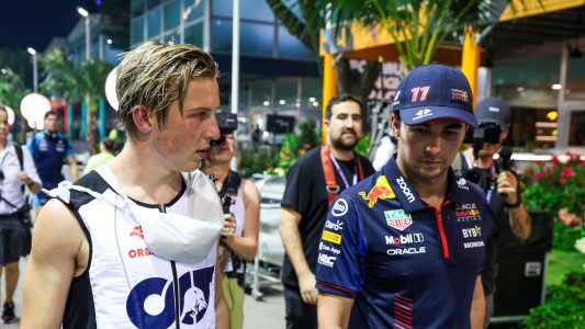 LAWSON Liam (nzl), Scuderia AlphaTauri AT04, PEREZ Sergio (mex), Red Bull Racing RB19, portrait during the 2023 Formula 1 Singapore Airlines Singapore Grand Prix, 15th round of the 2023 Formula One World Championship from September 15 to 17, 2023 on the M Liam Lawson y Checo Pérez.